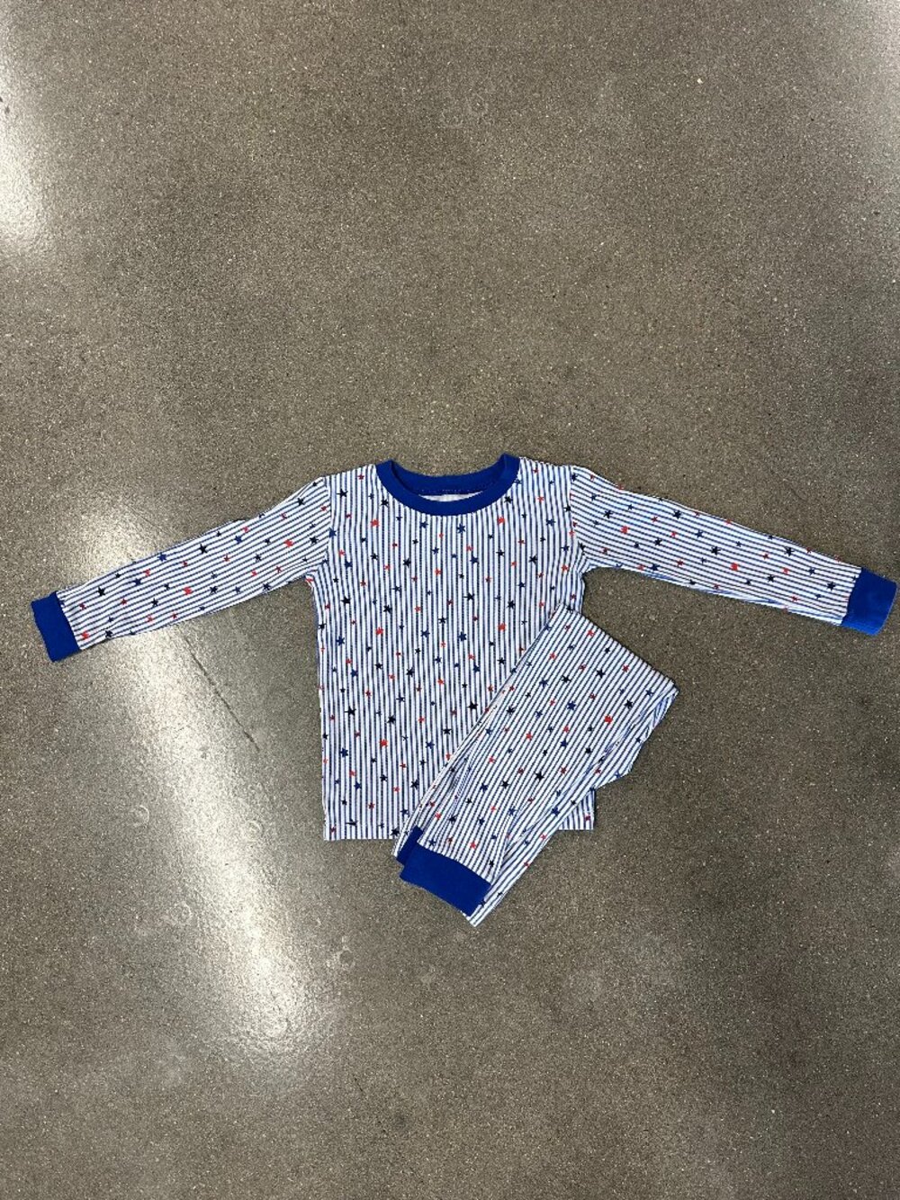LAKE Kids Long-Sleeve Pajama Set (Size 5)